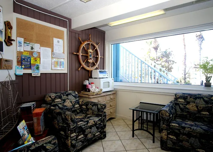 Nautical Watch Apartahotel 3*