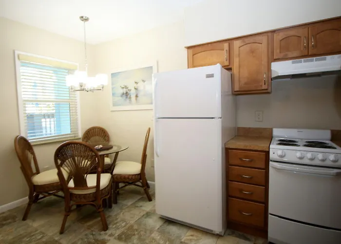 Apartahotel Nautical Watch Clearwater Beach