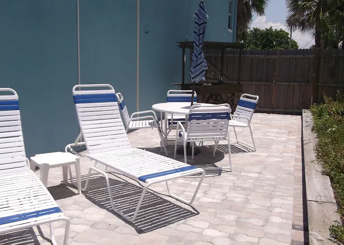 Nautical Watch Apartahotel Clearwater Beach