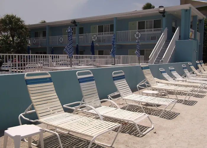 Nautical Watch 3* Clearwater Beach