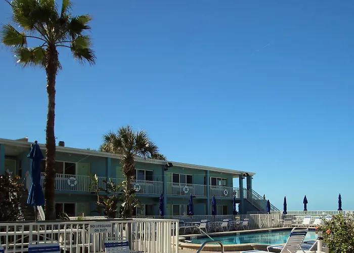 Nautical Watch 3* Clearwater Beach